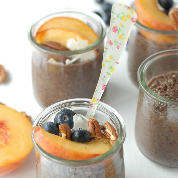 overnight-quinoa-chia-chocolate-breakfast-pudding-with-fruit-boulderlocavore-com